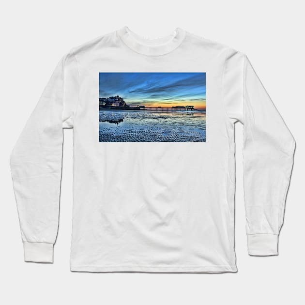 Cromer Pier Long Sleeve T-Shirt by avrilharris